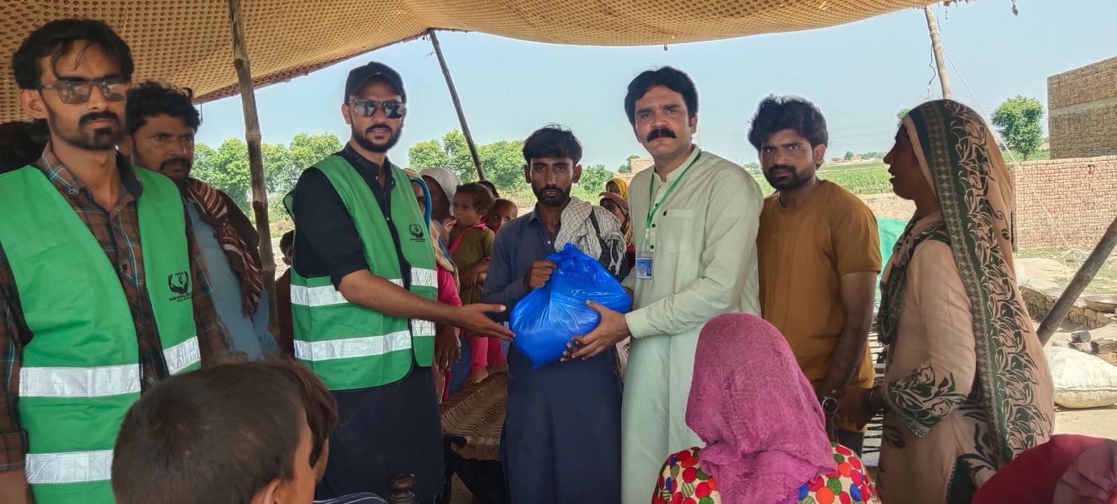 Distribution point set up during flood relief