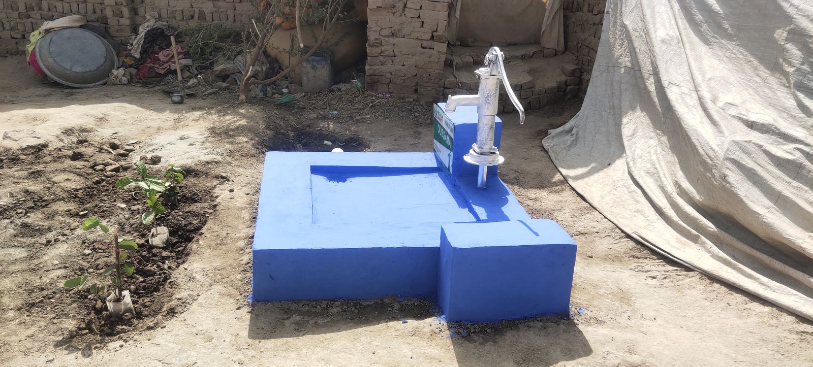 Hand-pump installation for safe drinking water